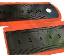 Лінійка металева 40 см у жовтогарячому чохлі