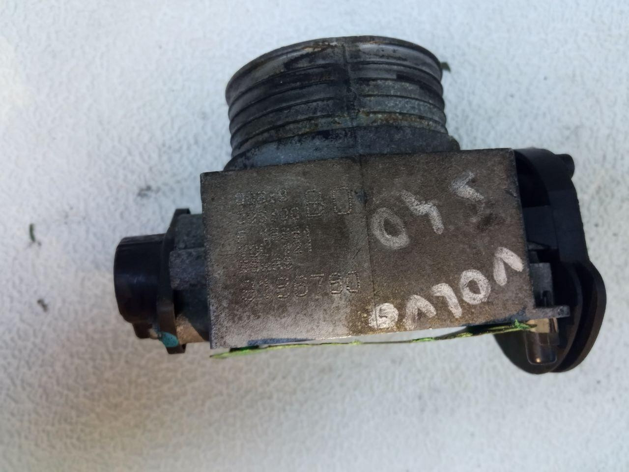 Дросельна заслінка Volvo S40 9186780 / 15354