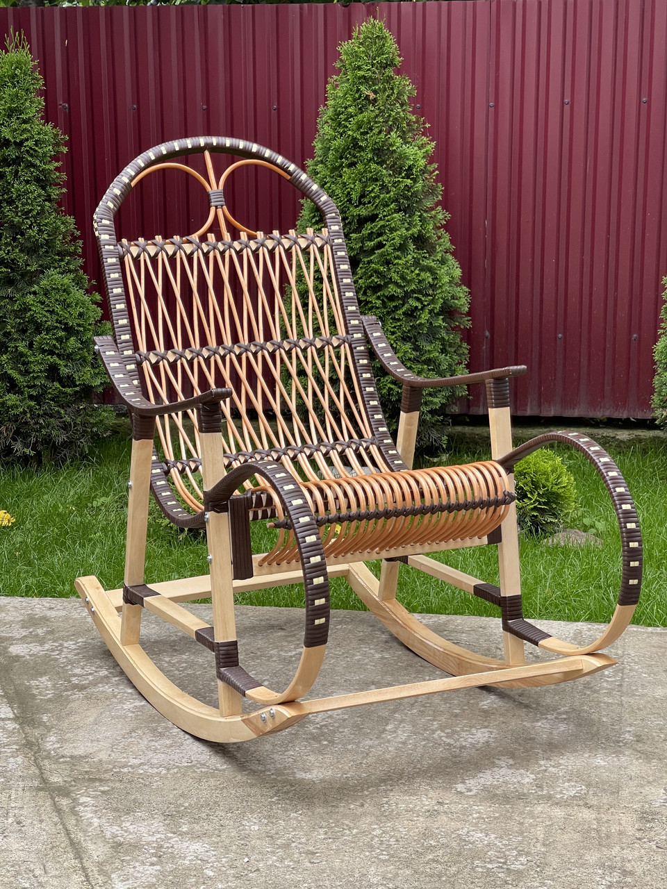 Кресло качалка плетеная из ротанга - фото 3 - id-p2006036309