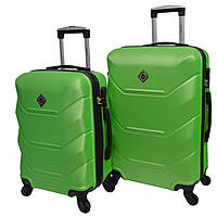 Набір валіз Bonro 2019 2 шт пластикові дорожні на колесах салатовий 42400065