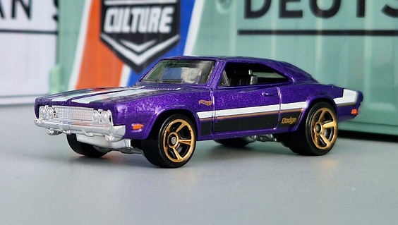 Машинка Базова Hot Wheels '69 Dodge Charger 500 Then and Now 1:64 HKJ46 Purple (ID#-3684318775419883212), ціна: 90 ₴, купити на Prom.ua Машинка Базова Hot Wheels '69 Dodge Charger 500 Then and Now 1:64 HKJ46 Purple (ID#-3684318775419883212), ціна: 90 ₴, купити на Prom.ua