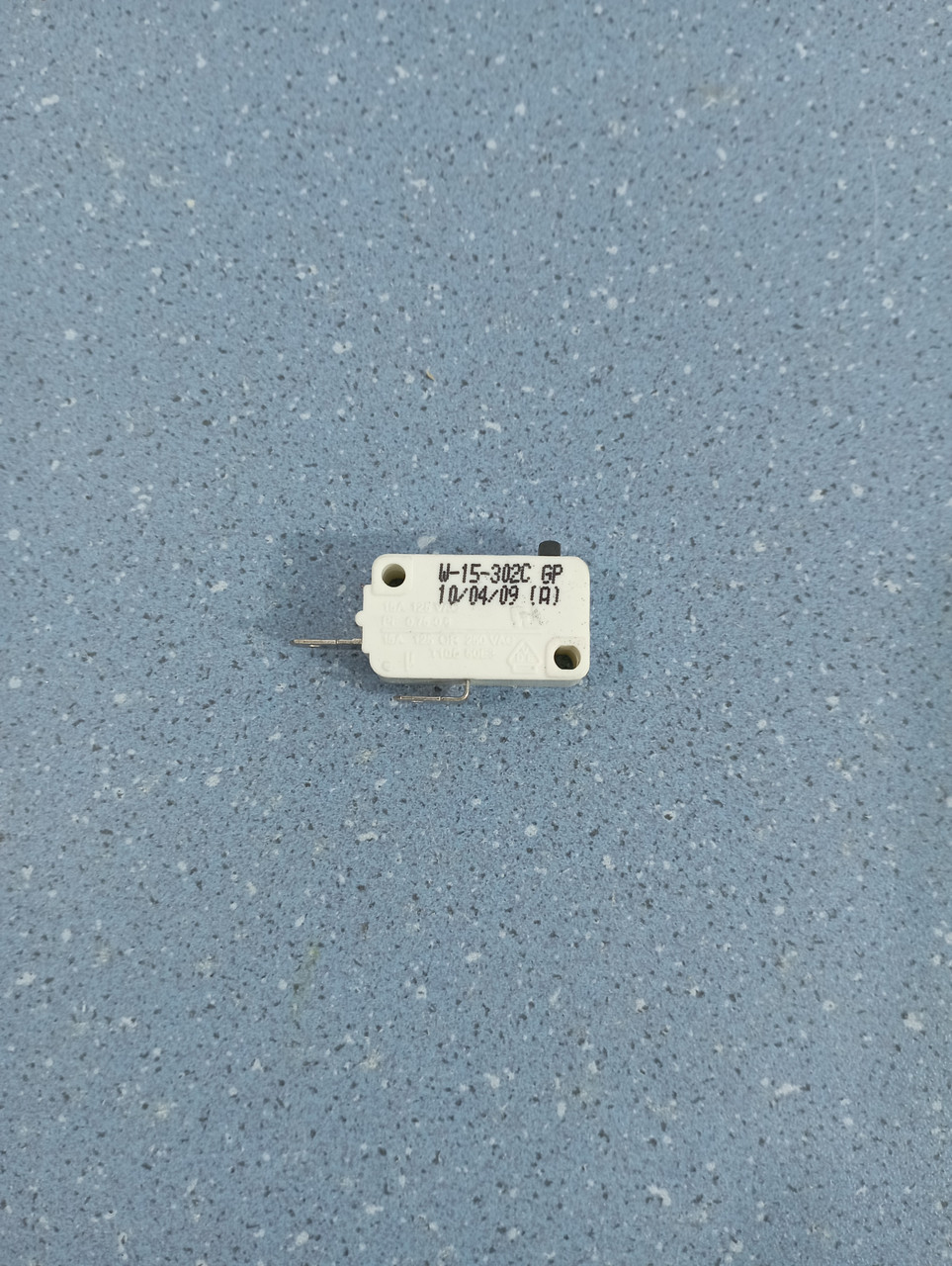 Мікровимикач для мікрохвильової печі Gorenje W-15-302C 264487