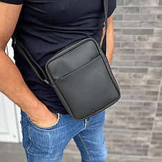 Чоловіча чорна матова сумка через плече барсетка месенджер Triumph