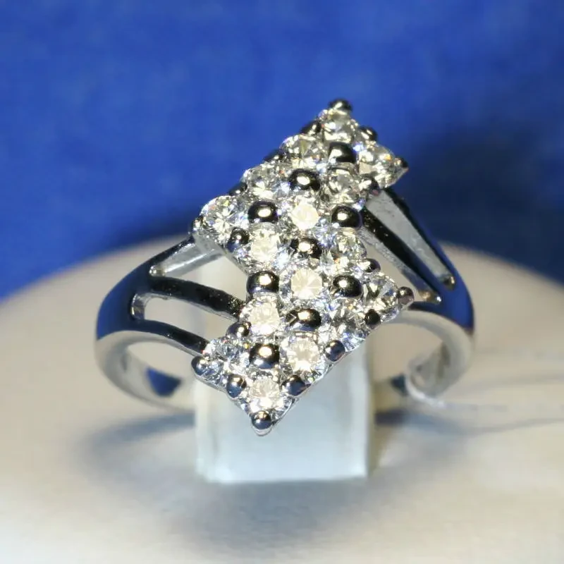 Срібна каблучка з фіанітами Білий Ромб 4825-р, фото 1