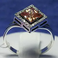 Серебряное кольцо с янтарным цирконием 11096кон
