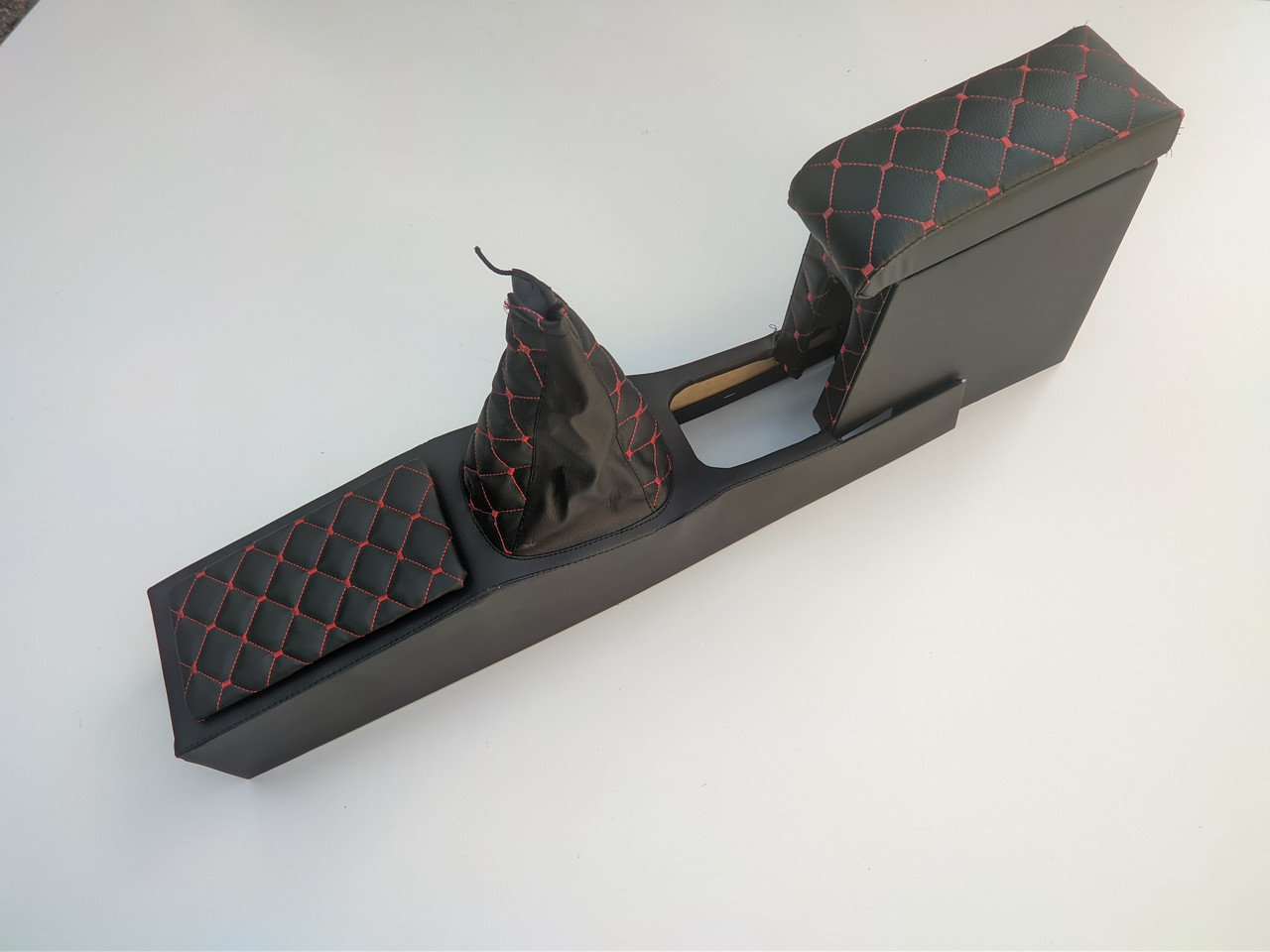 Накладка тунелю з підлокітником на ВАЗ 2108, 2109, 21099 - Підлокітник-бар з хребтом (червоний рядок), фото 1