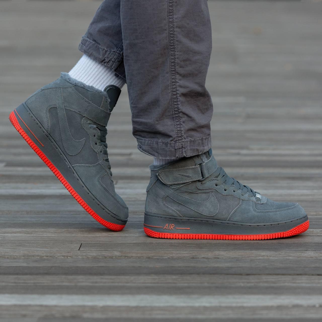Жіночі зимові кросівки Nike Air Force Winter Grey/Red (сірі з червоним) високі кеди на хутрі I1546 vkross