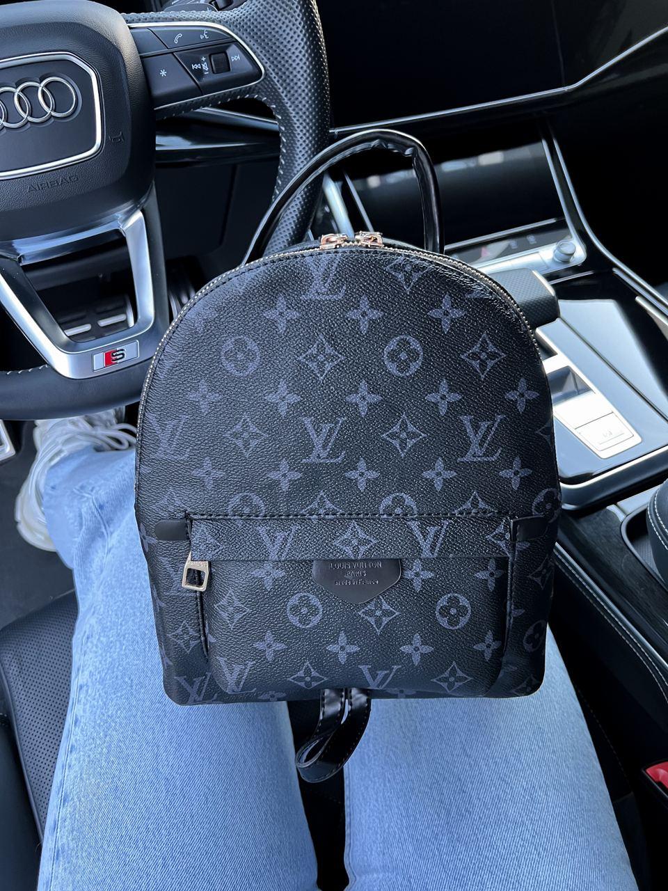 Жіночий рюкзак Louis Vuitton (чорний) крутий зручний місткий рюкзак AS198 vkross