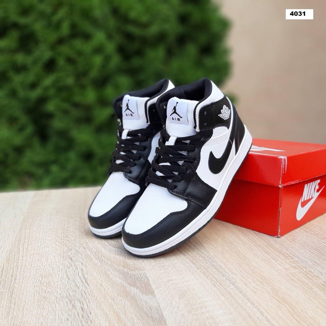 Чоловічі зимові кросівки Nike Air Jordan 1 (білі з чорним) високі спортивні кеди на хутрі О4031 vkross