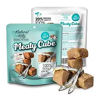 Лакомство для собак и кошек Natural Kitty Meaty Cube Тунец и Анчоуси, 60 г.