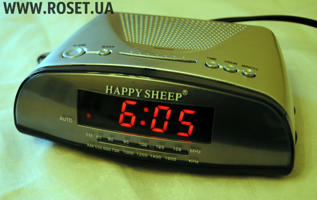 Настільні годинники з вбудованим радіо-програвачем Happy Sheep CR-9905