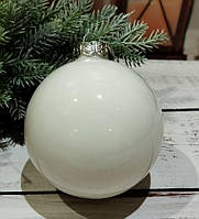 Стеклянный елочный шар белый глянцевый