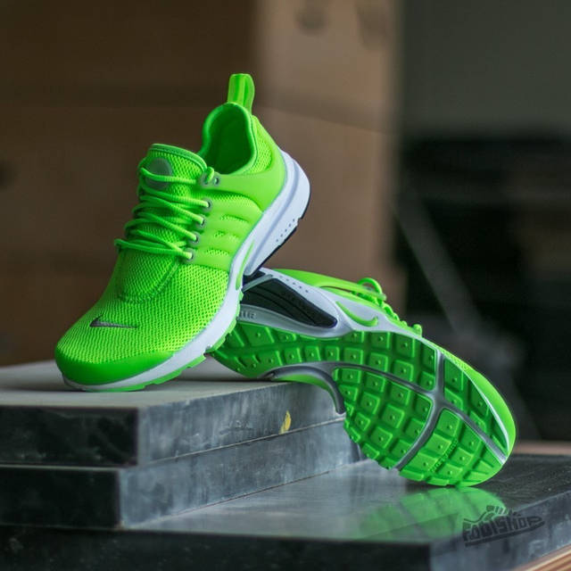 nike air presto electric green