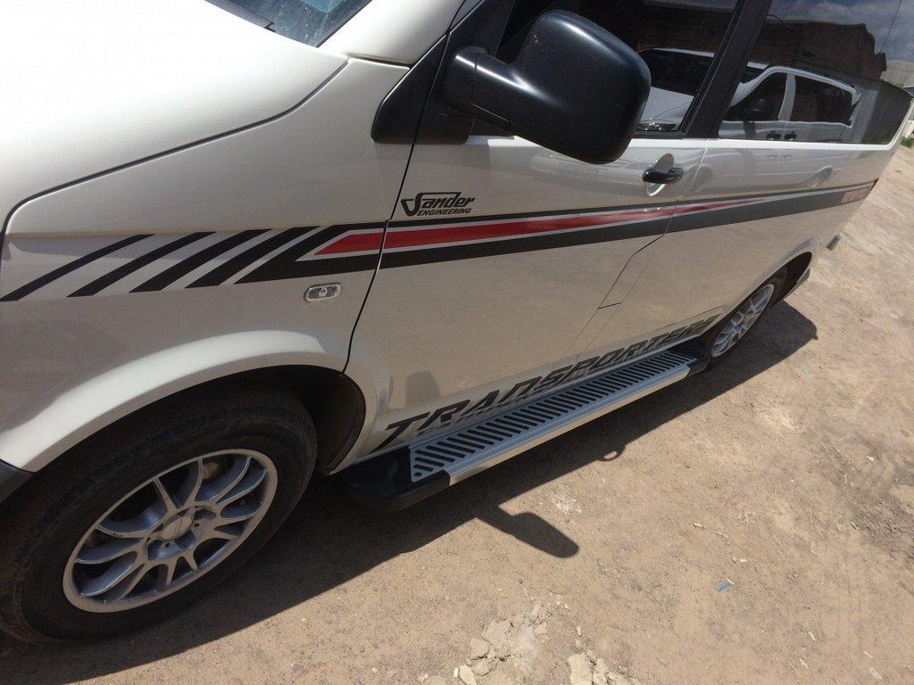 Бокові пороги Line-тип (2 шт., алюм) Довга база для Volkswagen T5 2010-2015 рр