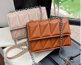 Елегантна сумка клатч на оригінальному ланцюжку