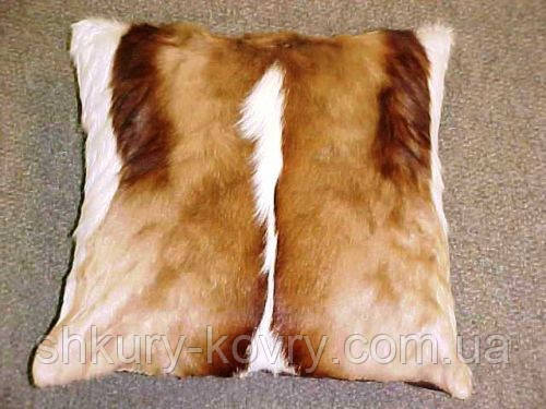 Декоративная подушка из натуральной шкуры газели спринбок - фото 2 - id-p104786571