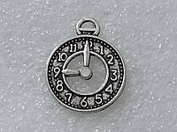 Часы круглые, цвет - серебро. Диаметр 20 мм. №5