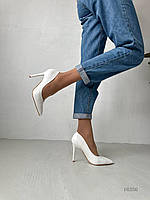 Жіночі білі туфлі на шпильці еко шкіра
