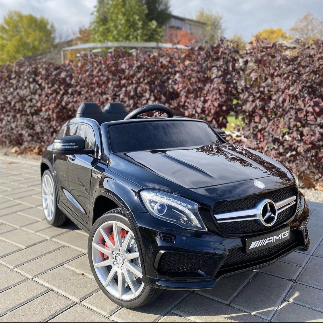 Дитячий електромобіль Mercedes GLA 45 AMG 4 мотора + пульт