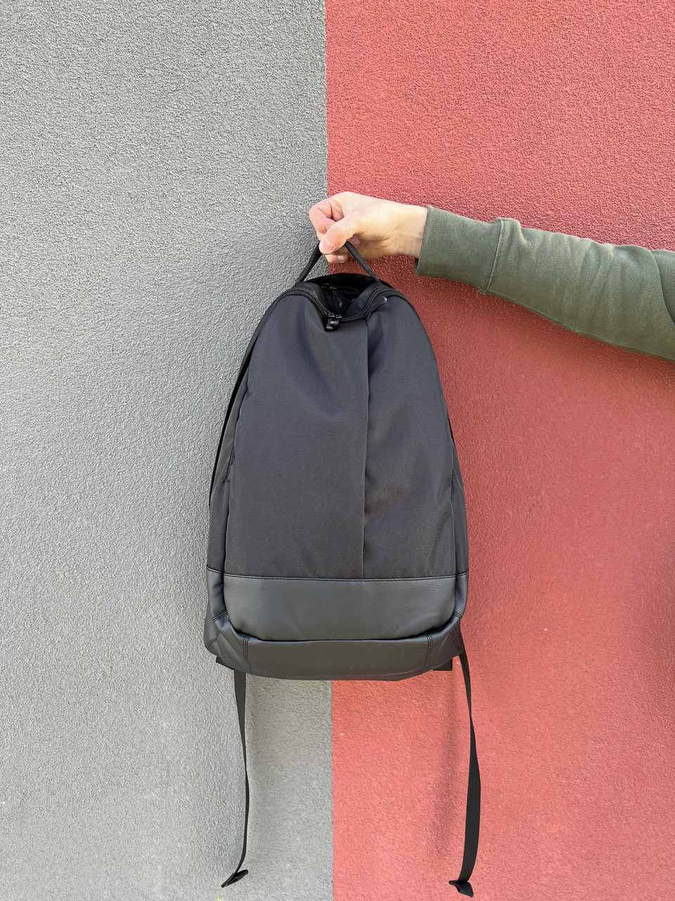 Класичний вмісткий рюкзак School з великою кількістю відділень в чорному кольорі, 30л