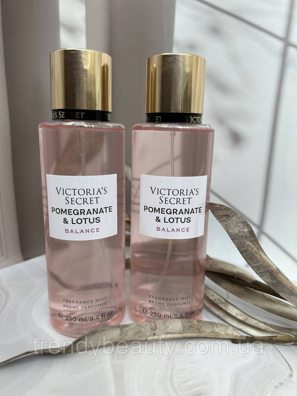 Парфумований спрей Pomegranate & Lotus від Victoria's Secret 250 мл