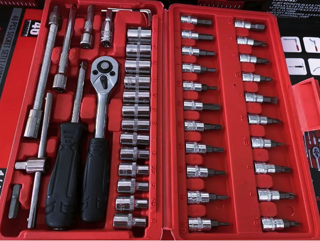 Набор ключей головок с трещеткой 46 предметов для автомобилей TOOL SET набор инструмента для машин в чемодане - фото 7 - id-p2003550010