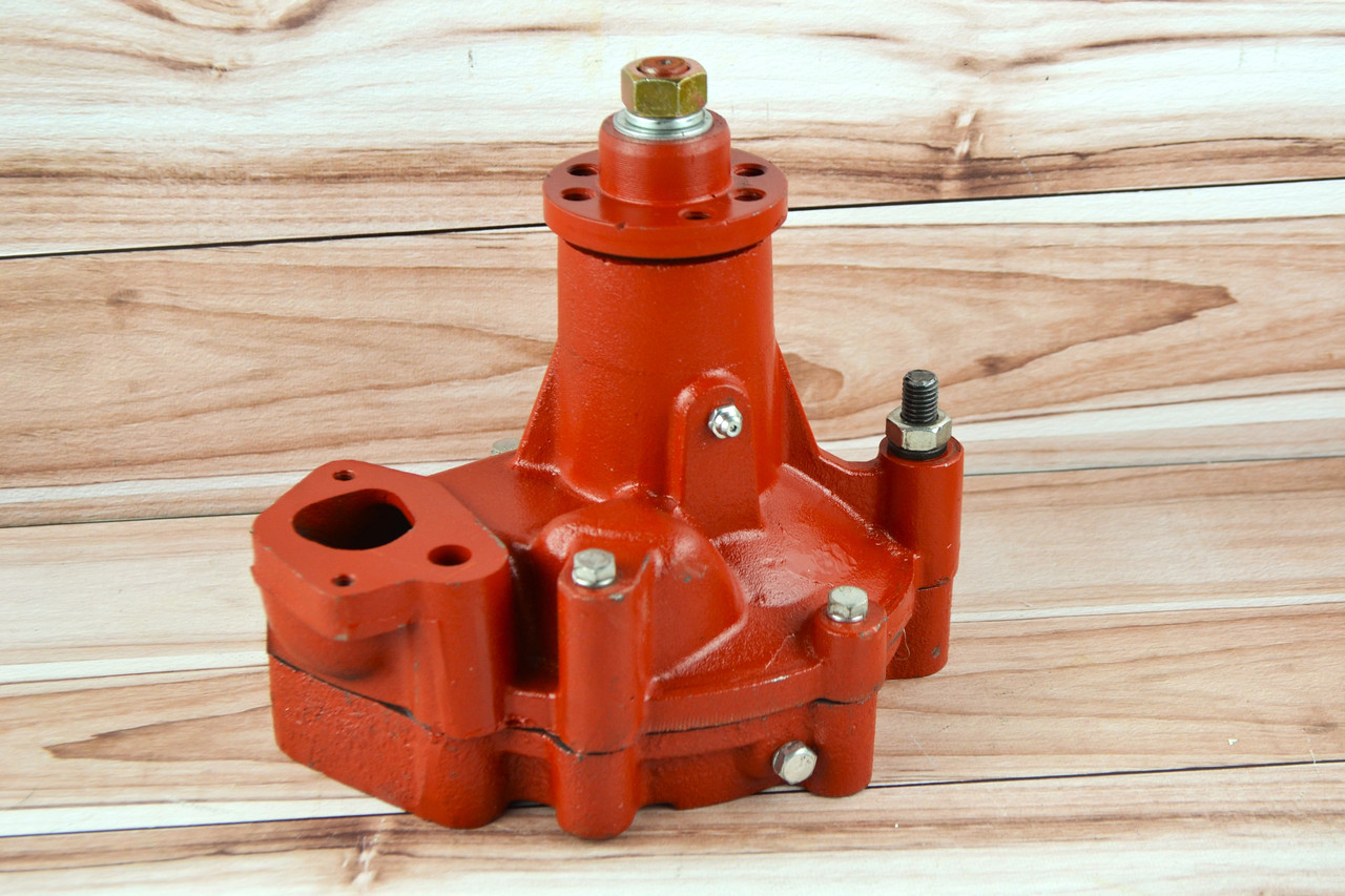 Насос водяний (помпа) СМД-18 18Н-13С2: продажа, цена в Киеве. Запасные ...