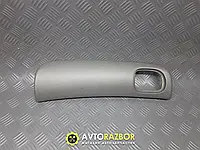 Защитная декоративная накладка торпеды BJ0J6036043 на Mazda 323 BJ, 323F 1998-2004 год