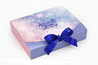 Подарункова коробка Різдво 25х20х5 см з синім бантиком