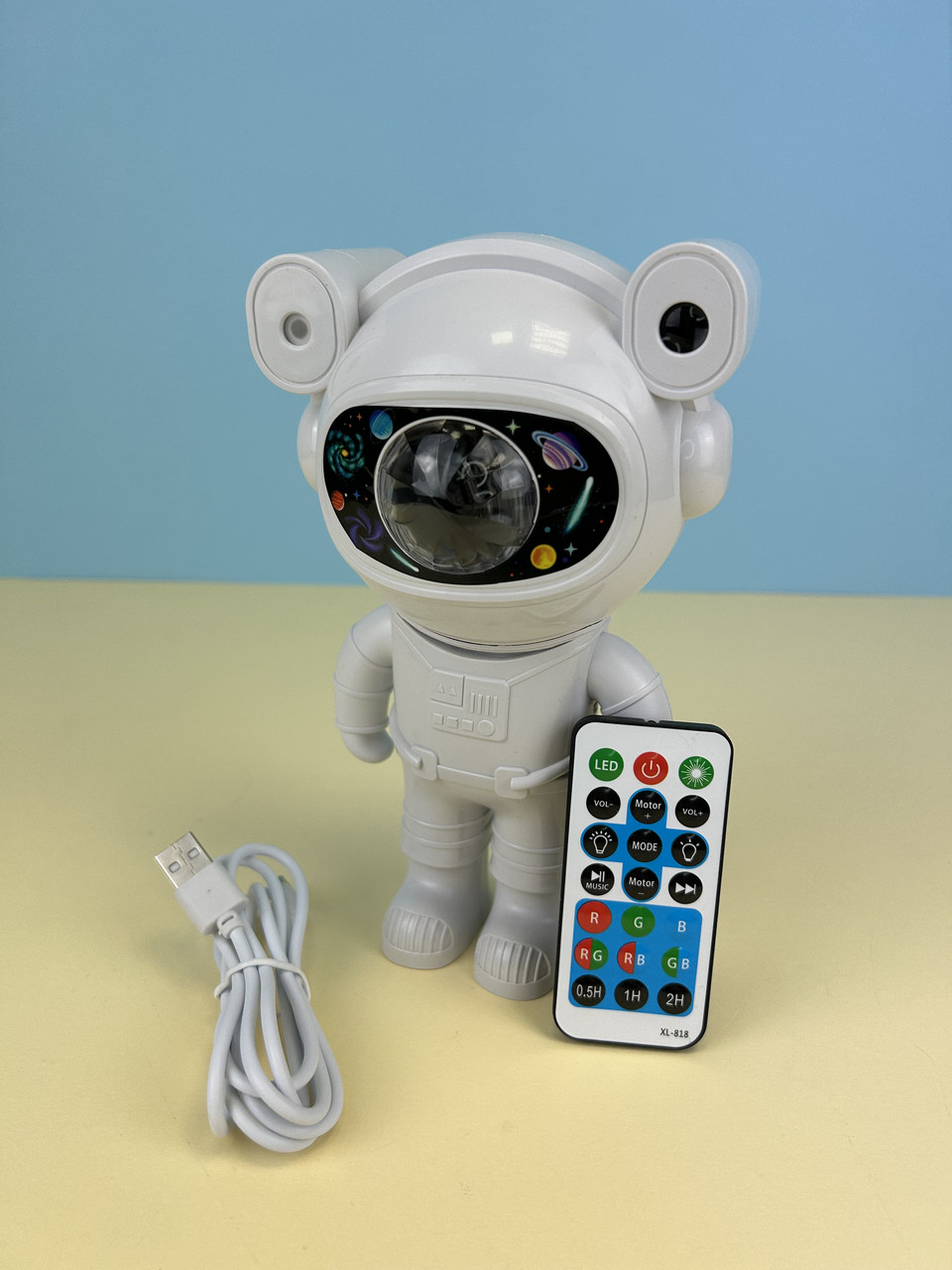 Лазерний нічник-проектор зоряного неба з bluetooth динаміком "Astronaut projector light" XL-818, білий