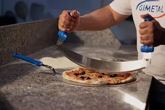 Ніж для піци із двома ручками 56,5х26 см, Gi.Metal Pizza Rocker Cutter (AC-MZP), фото 5