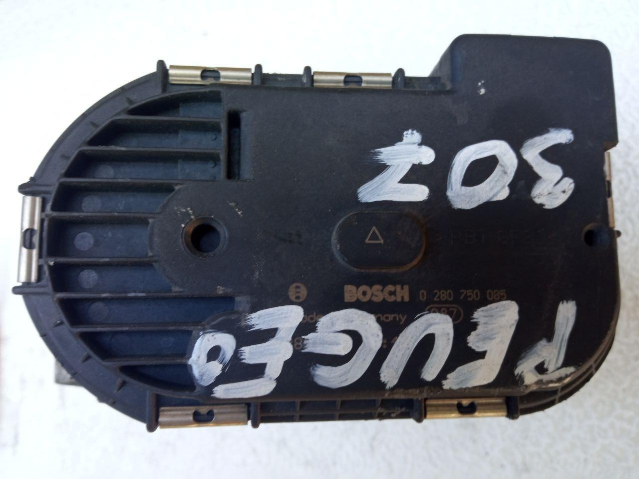 Дросельна заслінка Peugeot 307 Bosch 0 280 750 085 / 0280750085