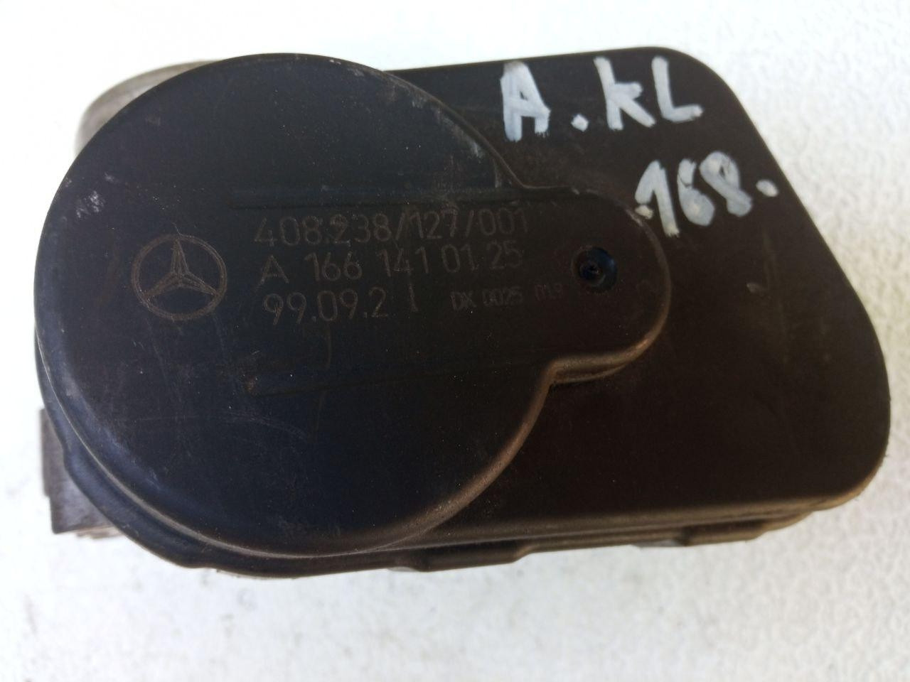 Дросельна заслінка Mercedes A.KL.168 408 238/127/001 / A 166 141 01 25 / 99.09 2 I