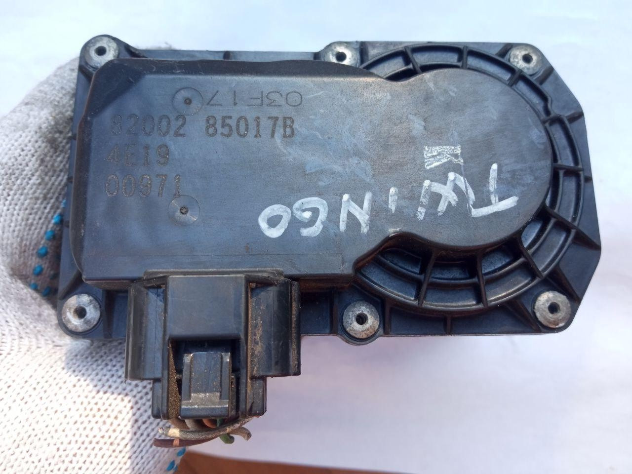 Дросельна заслінка Renault Twingo 82002 85017B / 4E19 00971