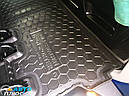 Автомобільні килимки в салон Volkswagen T5 Caravelle 2010- (2-й ряд) з пічкою (Avto-Gumm), фото 7