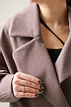 Cучасне вкорочено  пальто, вільного крою,моко кольору., фото 3