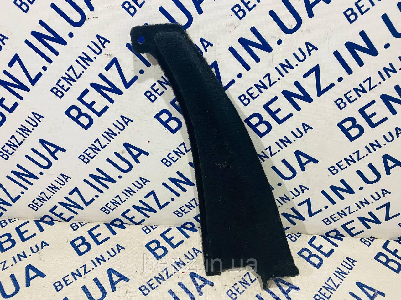 Накладка стійки багажника праворуч Mercedes S204 A2046903225, фото 1