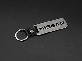 Брелок металевий. Nissan. 10х2,5см