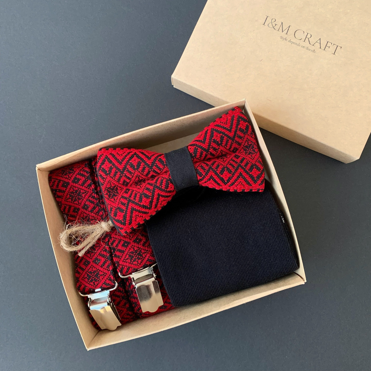 Набір I&M Craft для чоловіків підтяжки, краватка-метелик та шкарпетки (12011812)