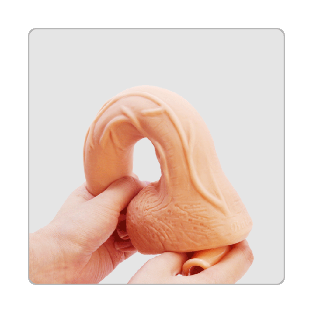 Гнучкий реалістичний фалоімітатор з присоском 27 см