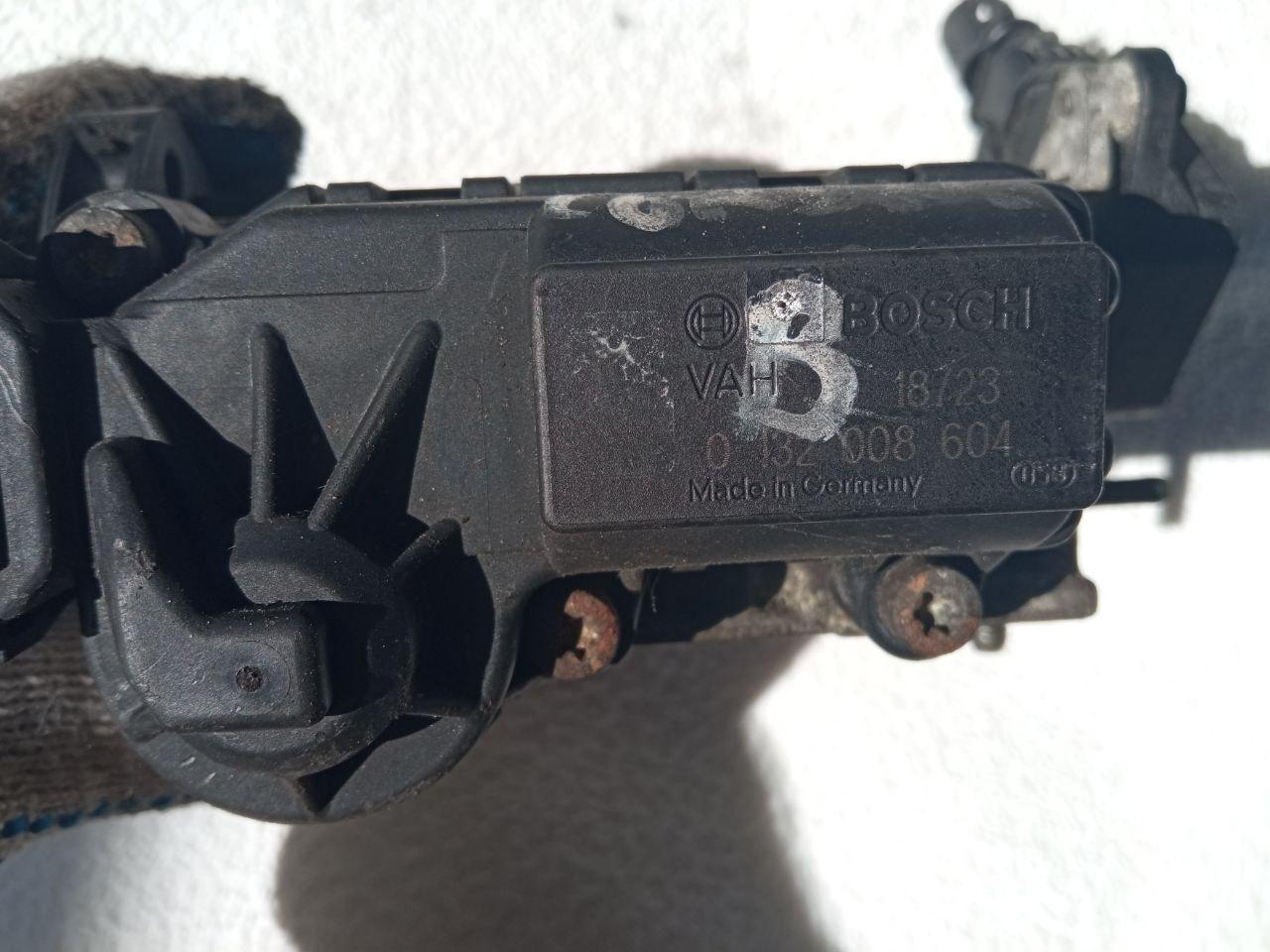 Дросельна заслінка Opel Corsa B Bosch 0 132 008 604 / 18723 / 0132008604