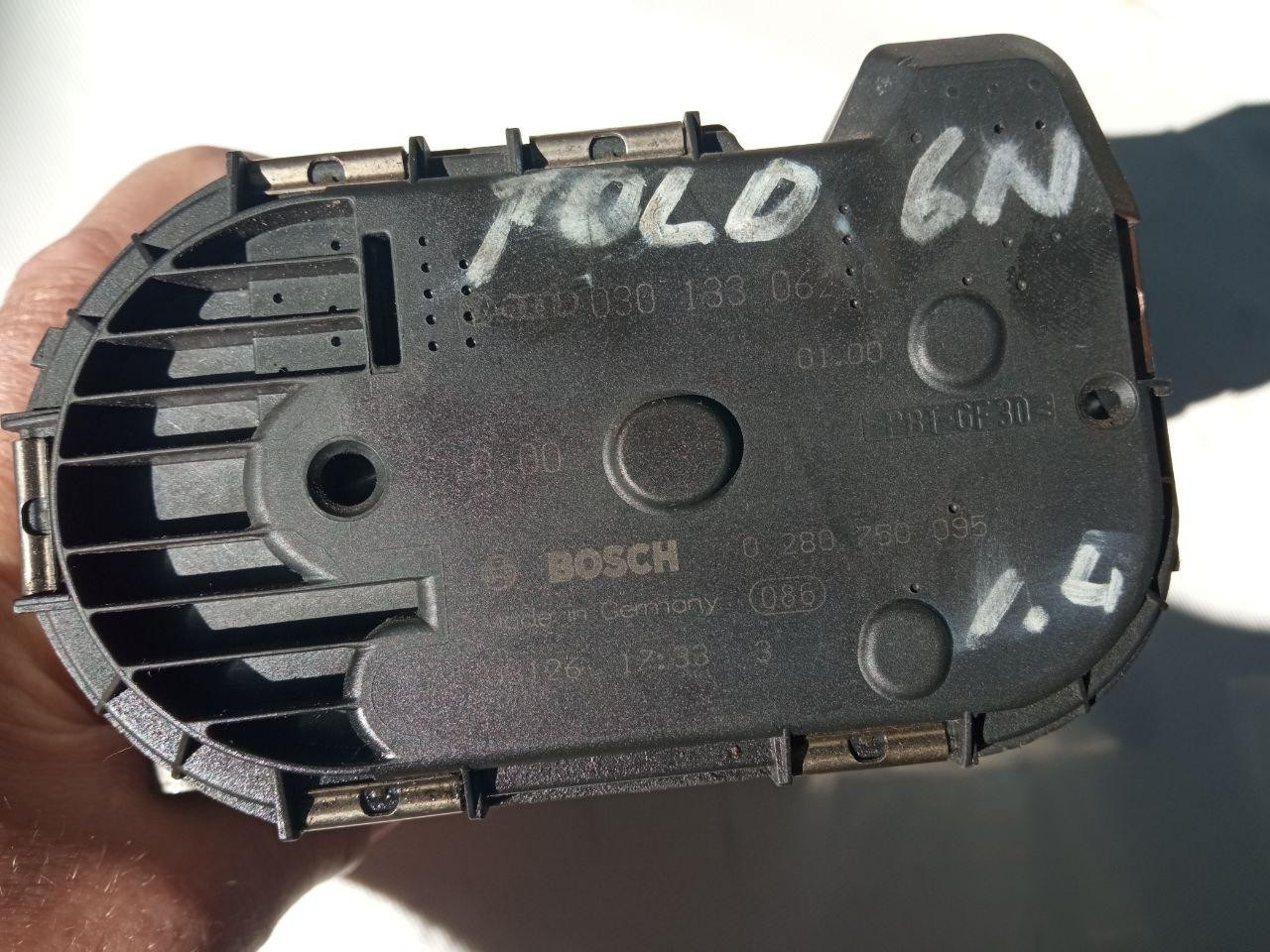 Дросельна заслінка Audi / Volkswagen Polo 6N 1.4 Bosch 030 133 062 C / 0 280 750 095