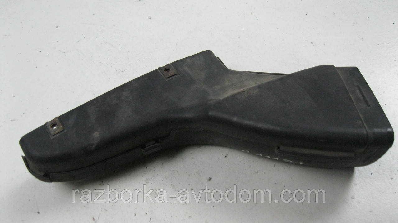 Повітрозабірник повітряного фільтра VW Passat B5 (1997-2000) OE:058129617A