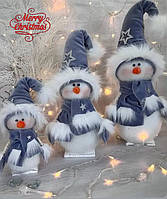 Интерьерная фигурка новогодняя Снеговик в СЕРОМ КАЛПАКЕ 27 см, рождественский снеговик. Новогодние фигурки