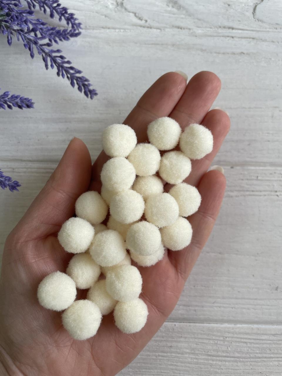 Помпони " Оксамитові 1.5 см", бежеві 500 шт