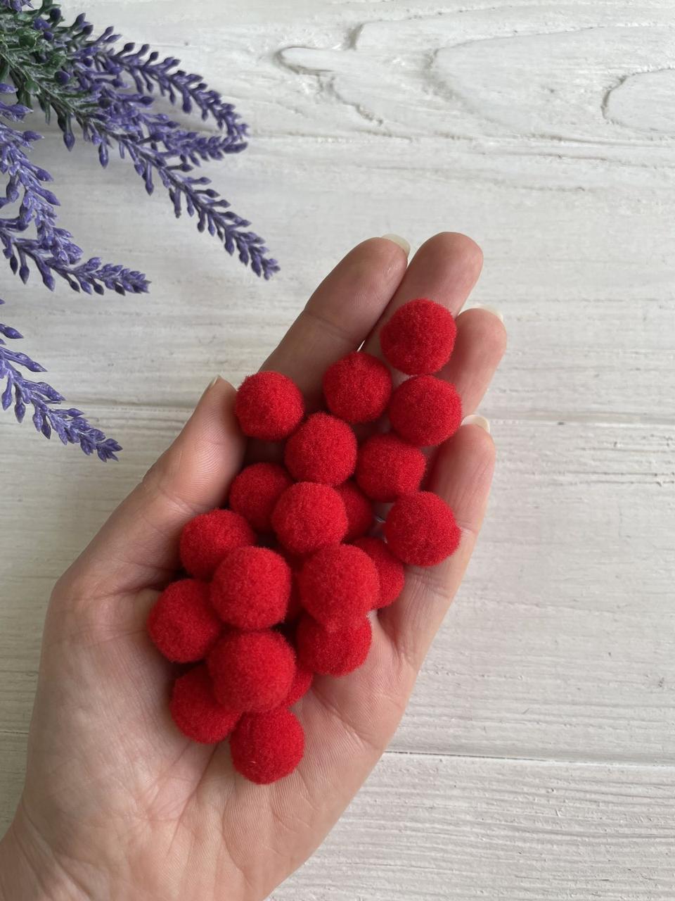 Помпони " Оксамитові 1.5 см", червоні 500 шт