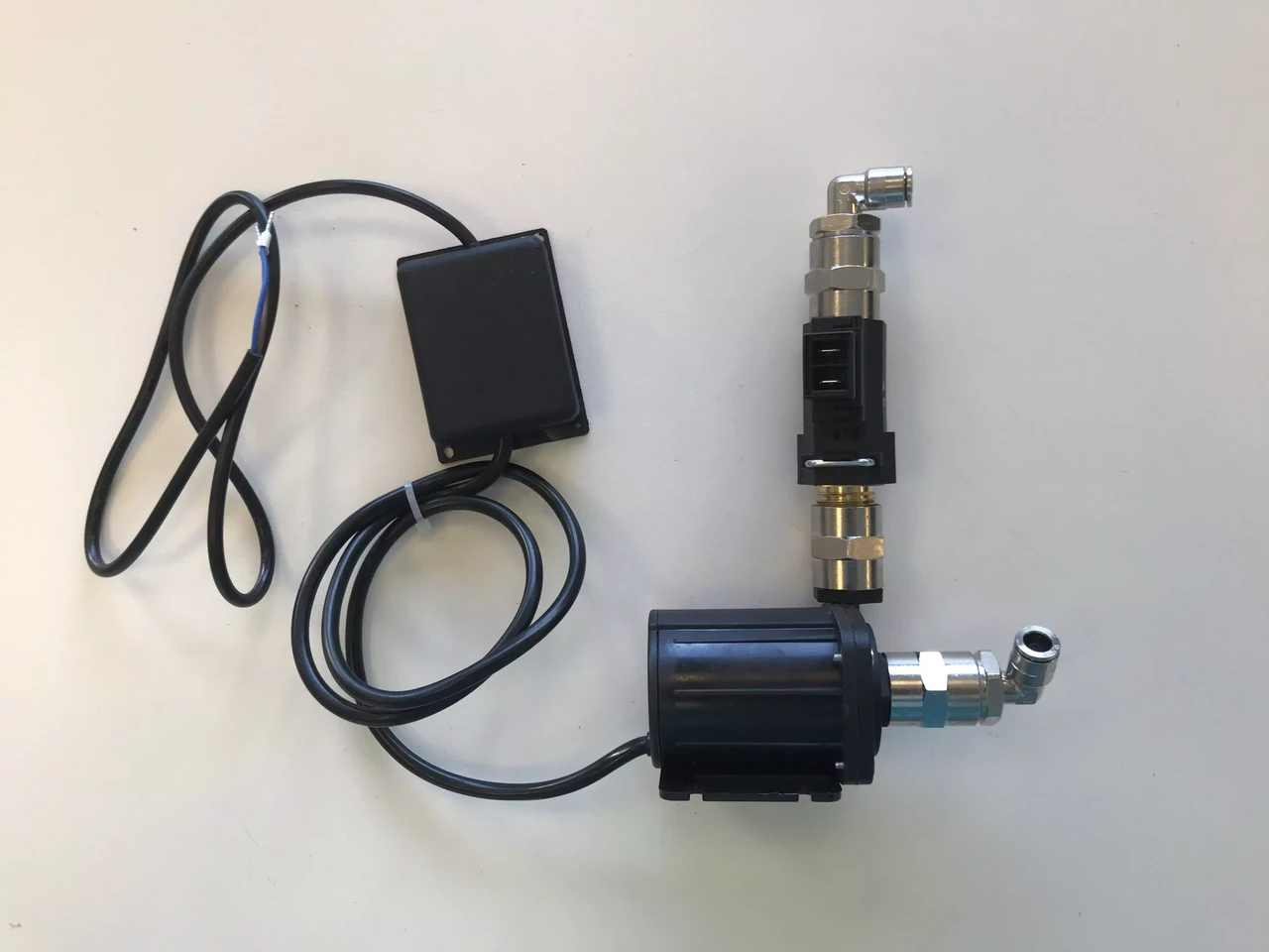 Заглибний насос охолоджувальної рідини, 3-фазний!! Система 24 В!!! у комплекті з HEAT CHAMP 3,5 кВт, фото 1