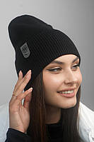 Женская молодежная модная черная шапка