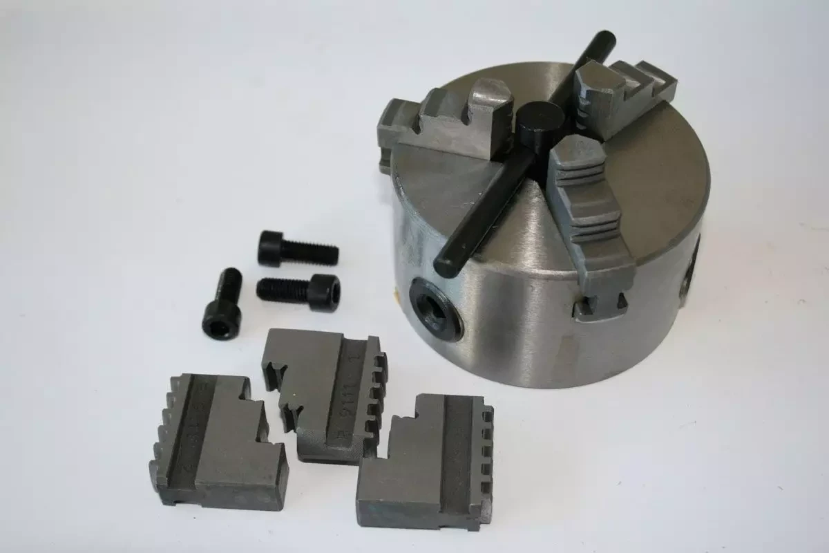 Трикулачковий патрон Ø 100 мм, центральний спр. для Superturn 300/90 Варіо, фото 1