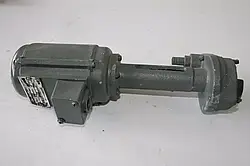 Насос охолоджувальної рідини (глибина занурення 130 мм) для GBM 4/40 + 4/50 SGA